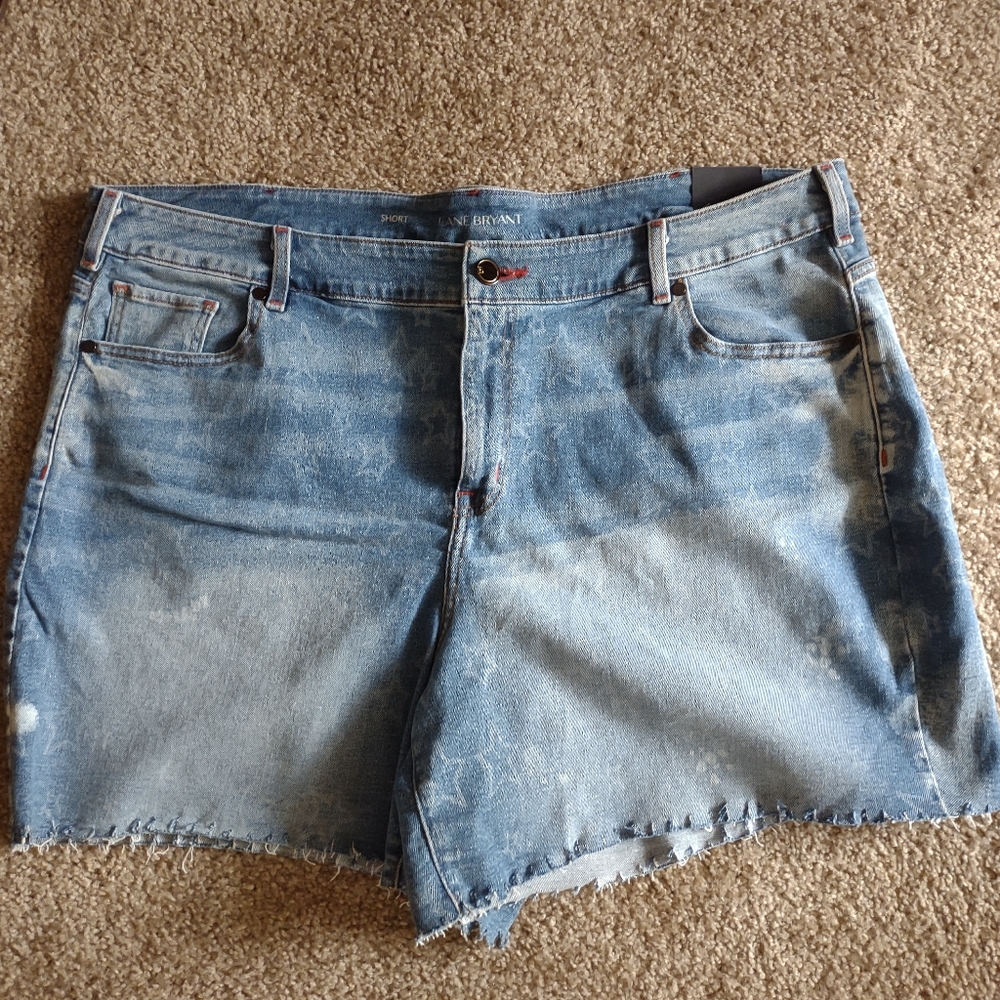 Lane Bryant Girlfriend Shorts denim with stars Size 24 NWT - Picture 3 of 5
